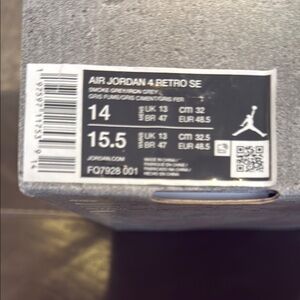 Air Jordan 4 Retro SE Sneakers